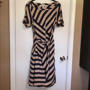 Diane Von Furstenberg size 12 silk wrap dress